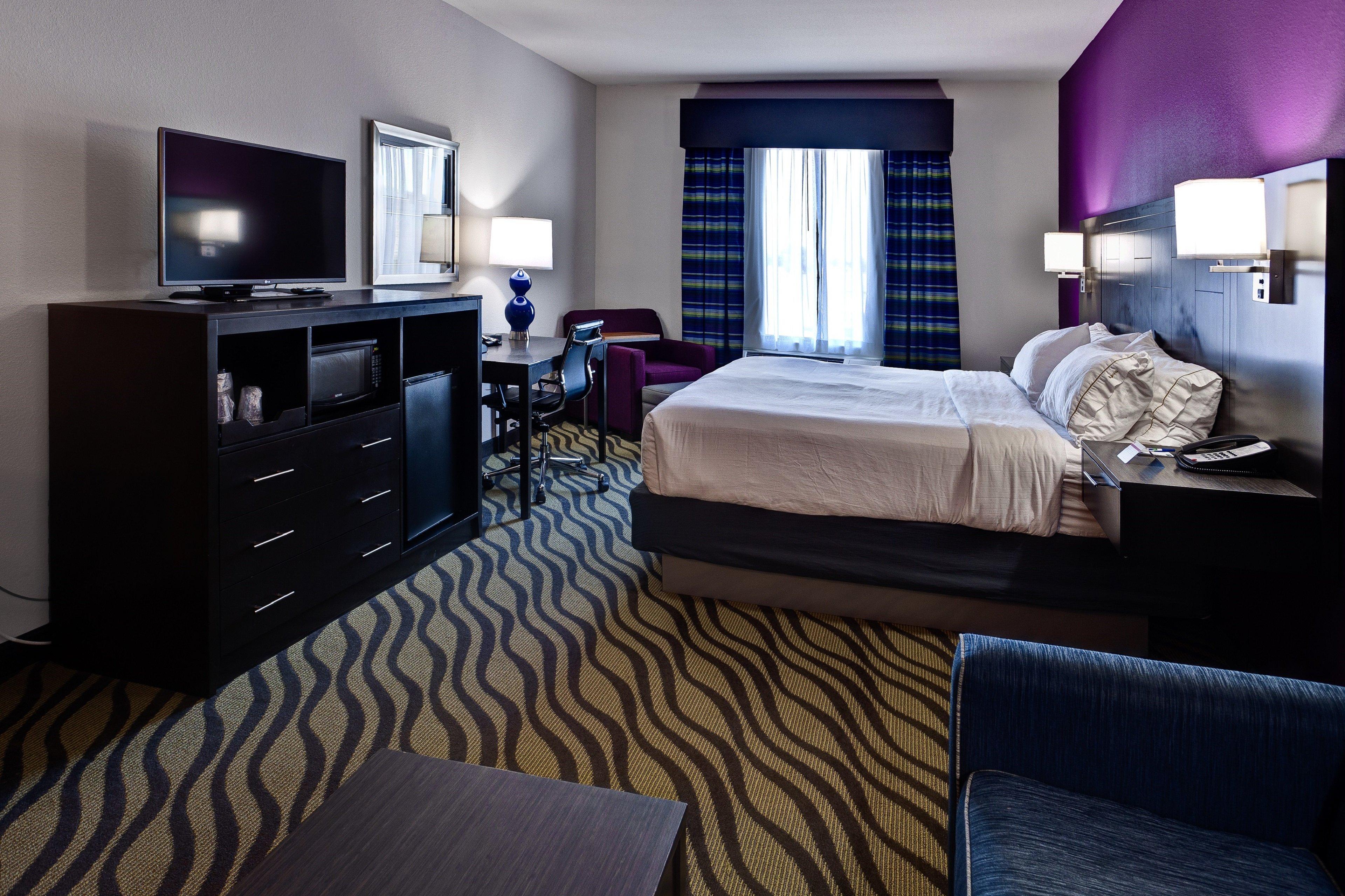 Holiday Inn Express Hutchison By Ihg Hutchinson Exterior photo
